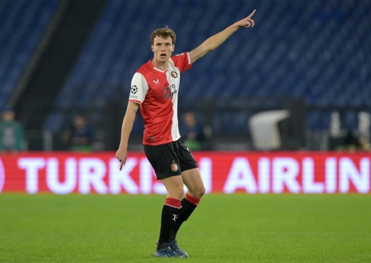 在进攻端 在进攻端